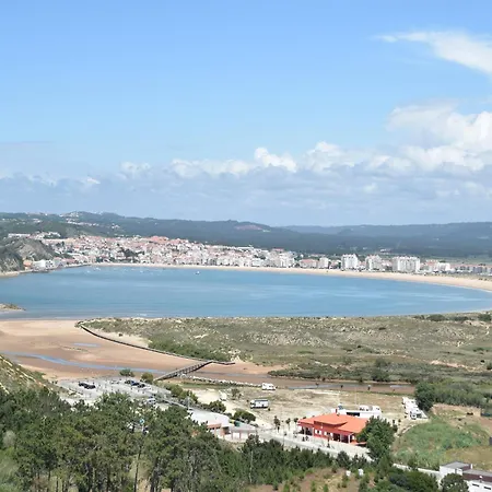 Casa vacanze Nazare For Surfing, Cleaning Included *